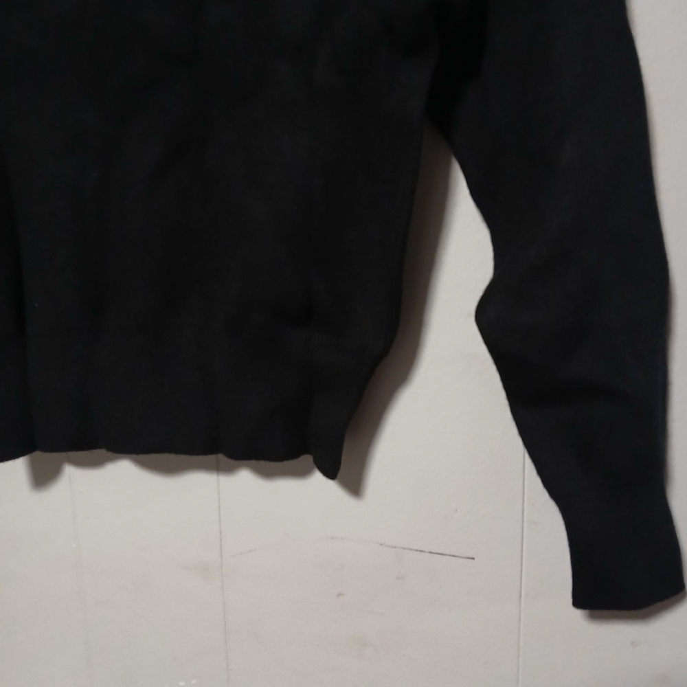 River island ladies black sweater. Size 8 petite. Sequins around neck. - Picture 9 of 15